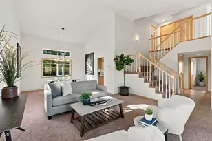3810 SW Volcano Pl, Redmond, OR 97756 - Photo 3