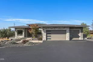 883 Highland View Loop, Redmond, OR 97756 - Photo 7