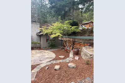 802 Beach Street, Ashland, OR 97520 - Photo 5