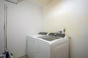 620 Judson St SE, Salem, OR 97302 - Photo 35