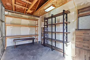 504 NE Dekalb Ave, Bend, OR 97701 - Photo 27