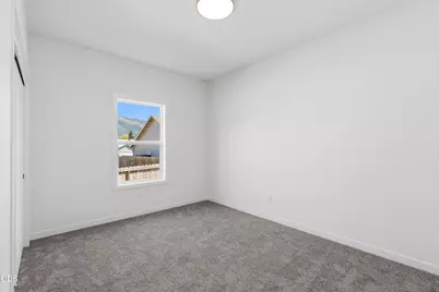 777 Kendall Drive, Grants Pass, OR 97527 - Photo 15