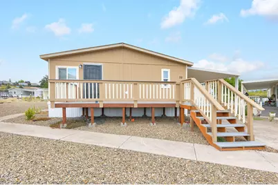 4729 S Pacific Highway #35, Phoenix, OR 97535 - Photo 1