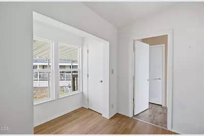 4729 S Pacific Highway #35, Phoenix, OR 97535 - Photo 29