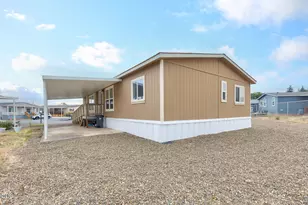 4729 S Pacific Hwy, Phoenix, OR 97535 - Photo 7