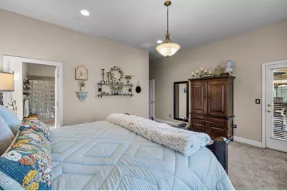 954 Yosemite Falls Drive, Redmond, OR 97756 - Photo 19