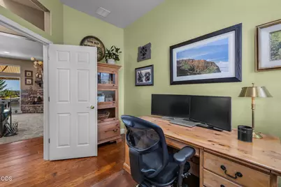954 Yosemite Falls Drive, Redmond, OR 97756 - Photo 15