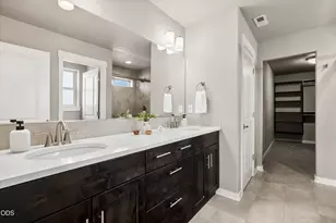 20991 NE Legend Pl, Bend, OR 97701 - Photo 31