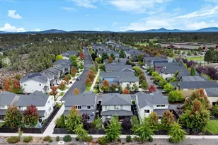 20991 NE Legend Pl, Bend, OR 97701 - Photo 59