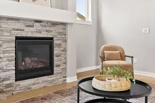 20991 NE Legend Pl, Bend, OR 97701 - Photo 5
