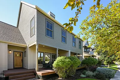 671 W Jefferson Avenue, Sisters, OR 97759 - Photo 1
