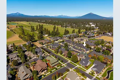 671 W Jefferson Avenue, Sisters, OR 97759 - Photo 41