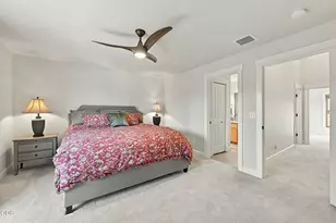 671 W Jefferson Ave, Sisters, OR 97759 - Photo 17