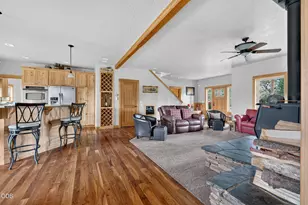 65855 61st St, Bend, OR 97703 - Photo 11