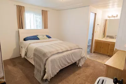 1246 2nd Avenue #UNIT 6, Gold Hill, OR 97525 - Photo 5