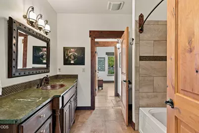 20361 Rock Canyon Road, Bend, OR 97703 - Photo 25