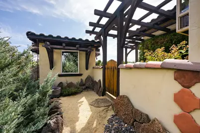 20361 Rock Canyon Road, Bend, OR 97703 - Photo 33