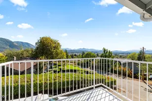 757 NE Tokay, Grants Pass, OR 97526 - Photo 29