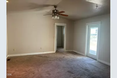 5436 Villa Drive, Klamath Falls, OR 97603 - Photo 13
