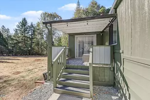 3871 Pleasant Creek Rd, Rogue River, OR 97537 - Photo 7