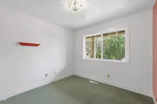 2879 NW Fairway Heights Dr, Bend, OR 97703 - Photo 13
