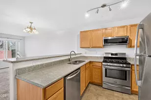2610 SW 23rd St, Redmond, OR 97756 - Photo 3