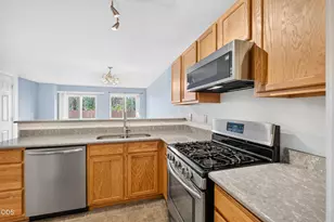 2610 SW 23rd St, Redmond, OR 97756 - Photo 5