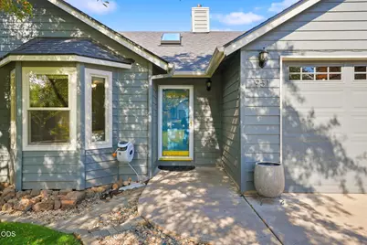 951 NE Lena Place, Bend, OR 97701 - Photo 3