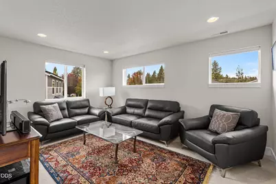 63212 NW Red Butte Court, Bend, OR 97703 - Photo 23