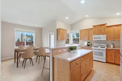 540 NW 28th Street, Redmond, OR 97756 - Photo 5