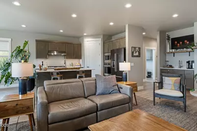 2703 NW 25th Street, Redmond, OR 97756 - Photo 13