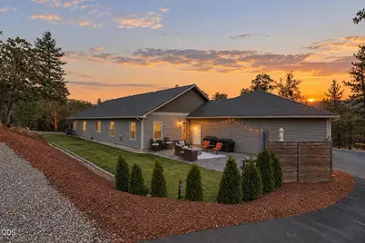 4873 Old Stage Road, Central Point, OR 97502 - Photo 31