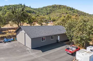 4873 Old Stage Rd, Central Point, OR 97502 - Photo 35