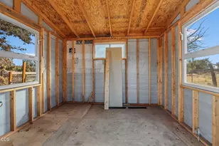 3890 NW 25th St, Redmond, OR 97756 - Photo 21