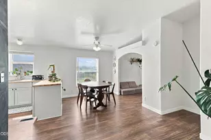1635 SW Sun Glo Dr, Grants Pass, OR 97527 - Photo 9