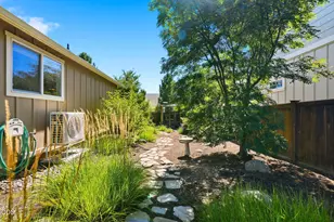 2967 NW Chardonnay Ln, Bend, OR 97703 - Photo 49