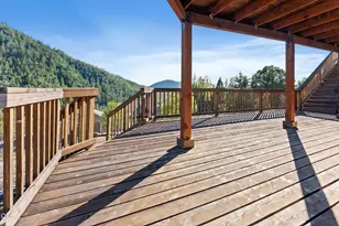 1144 Colonial Dr, Grants Pass, OR 97526 - Photo 49