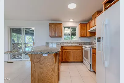 22 SW Leonard Street, Grants Pass, OR 97526 - Photo 13