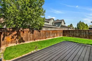 20844 NE Sierra Dr, Bend, OR 97701 - Photo 21