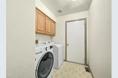 10505 Spring Lake Road, Klamath Falls, OR 97603 - Photo 13