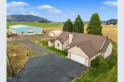 10505 Spring Lake Road, Klamath Falls, OR 97603 - Photo 33