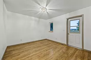 10505 Springlake Rd, Klamath Falls, OR 97603 - Photo 41