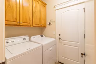 523 SE Jaylen Dr, Grants Pass, OR 97527 - Photo 31