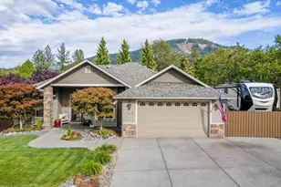 523 SE Jaylen Dr, Grants Pass, OR 97527 - Photo 3