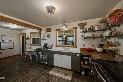 1201 NW Highway 26, Madras, OR 97741 - Photo 51