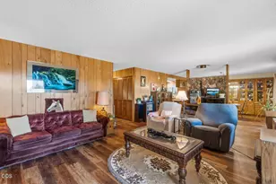 758 Summit Loop, Grants Pass, OR 97527 - Photo 5