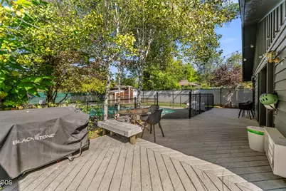 732 NW 4th Street, Grants Pass, OR 97526 - Photo 31