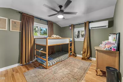 732 NW 4th Street, Grants Pass, OR 97526 - Photo 17