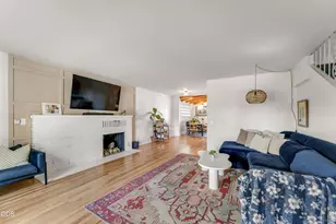 732 NW 4th St, Grants Pass, OR 97526 - Photo 3