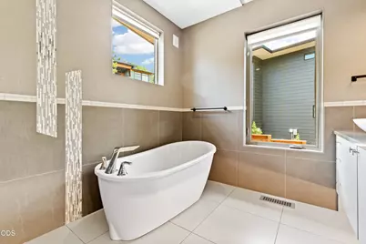 119 Pine Street, Ashland, OR 97520 - Photo 25